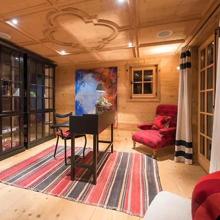 Veern 5 Bedroom Chalet بيت للعطل