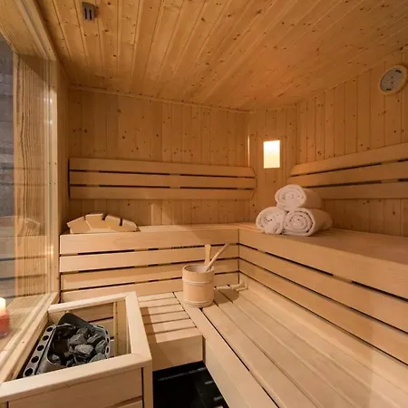 Veern 5 Bedroom Chalet بيت للعطل